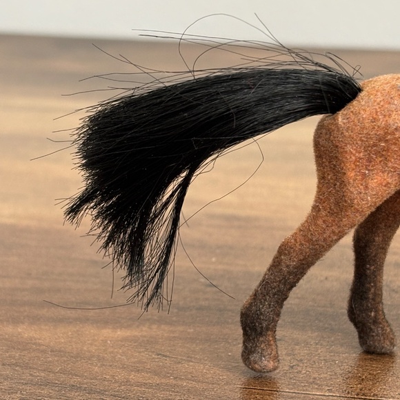 VINTAGE Miniature Toy FLOCKED HORSE Mini Fuzzy Pony Brown 3” Figure Collectible - Picture 7 of 9